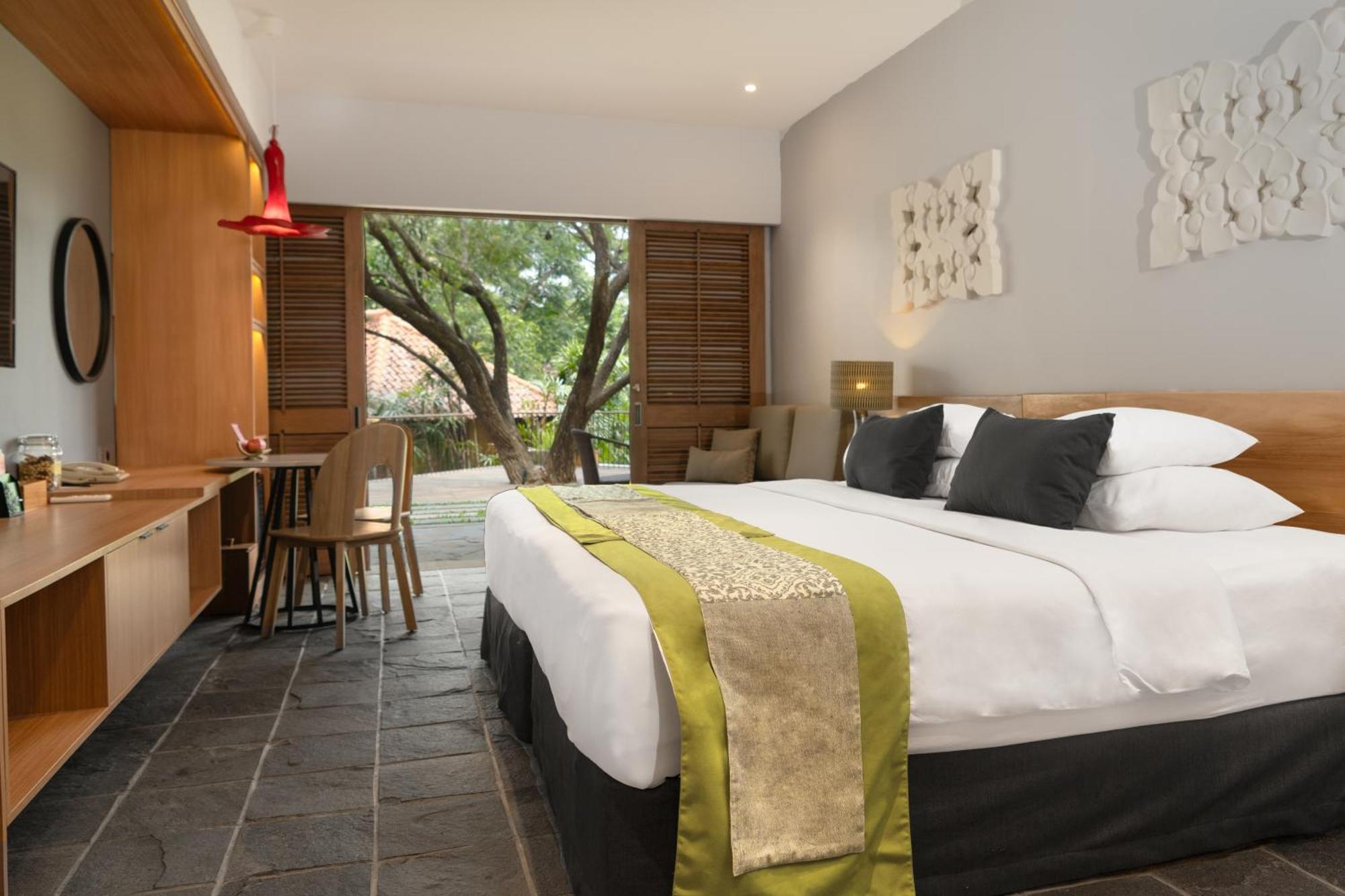 Novus Giri Resort & Spa Puncak Exterior photo