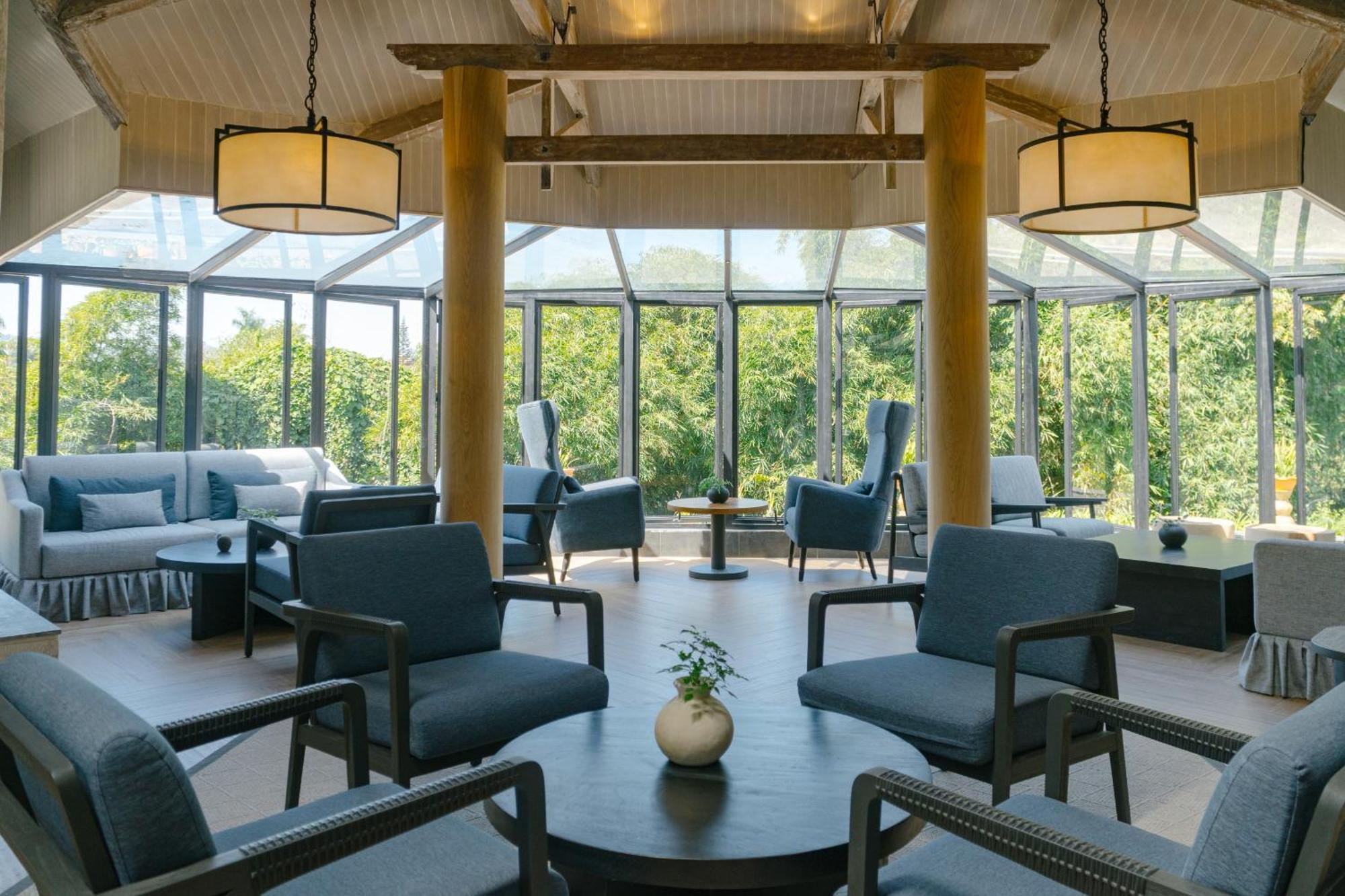 Novus Giri Resort & Spa Puncak Exterior photo