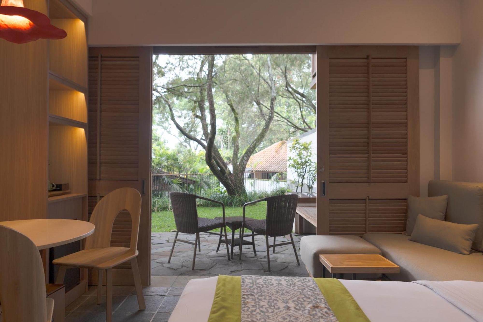 Novus Giri Resort & Spa Puncak Exterior photo